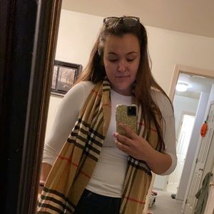 Meet your Posher, Darcie